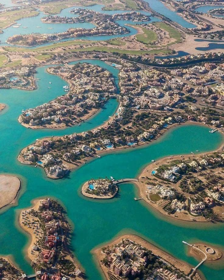 Experience the essence of 10-Day Cairo, Nile & Red Sea Odyssey, an ultra-private Egyptian odyssey