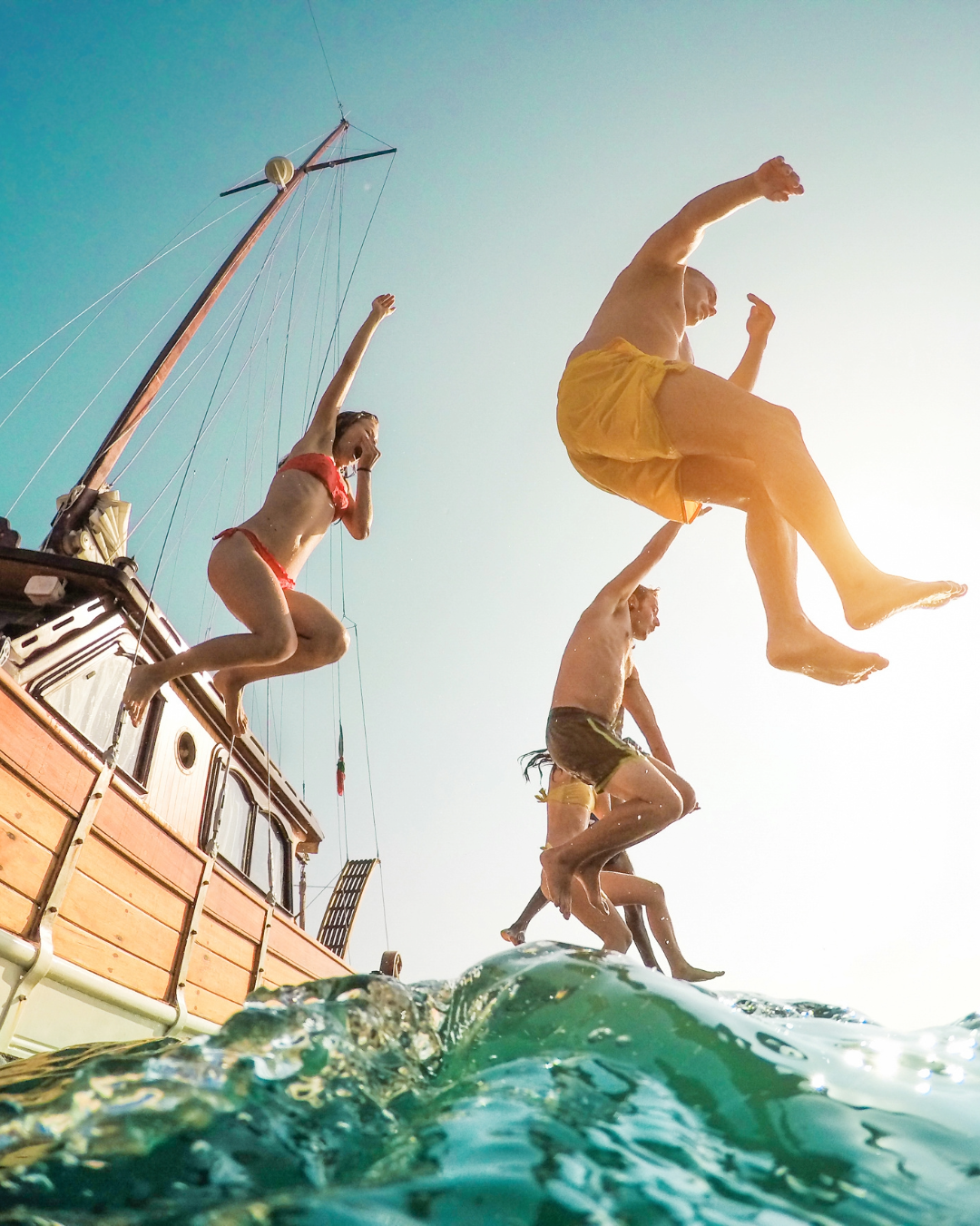 Boat Party · Live Music & BBQ